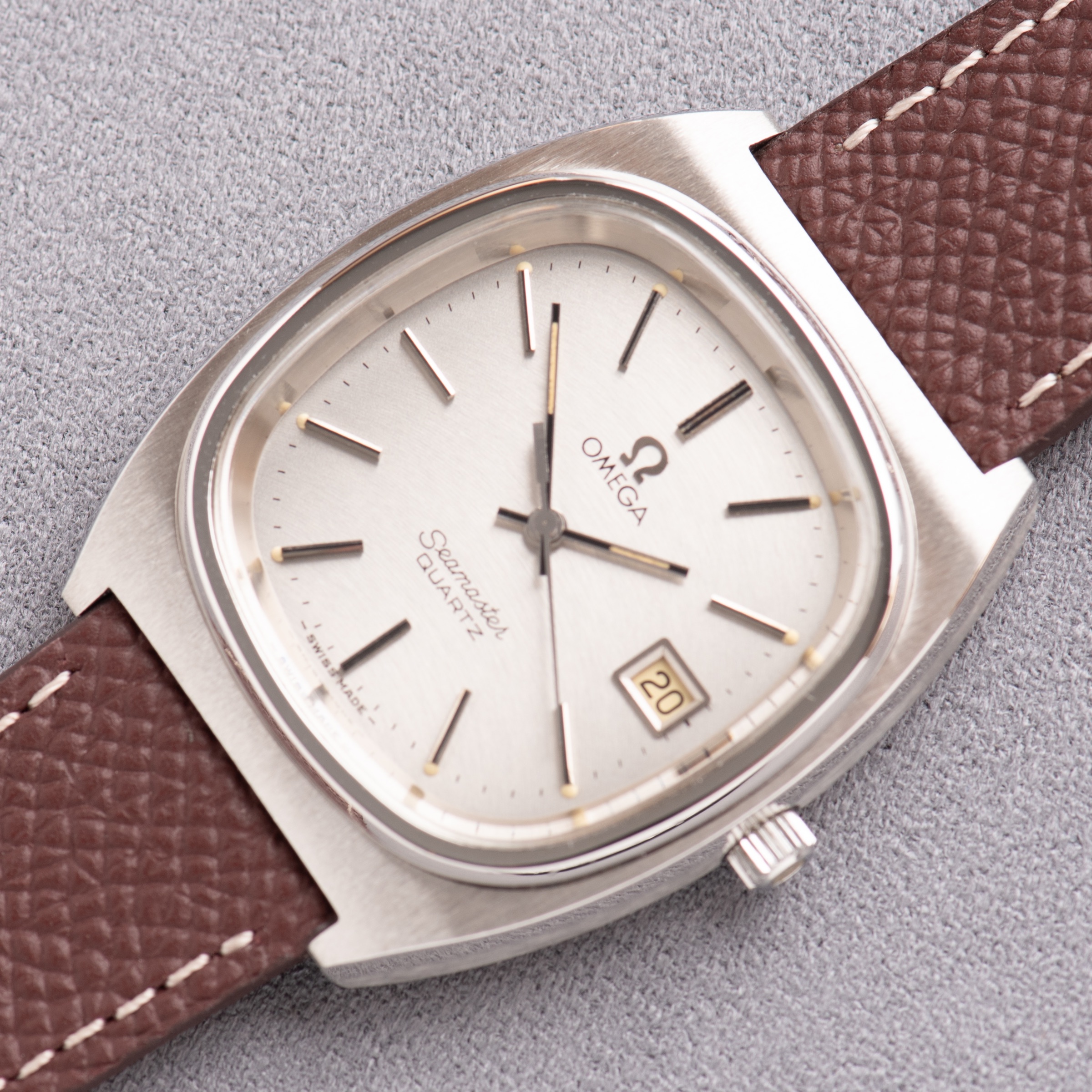 View of Omega Seamaster Quartz — silver dial — Ref. 196.0115 — 1977